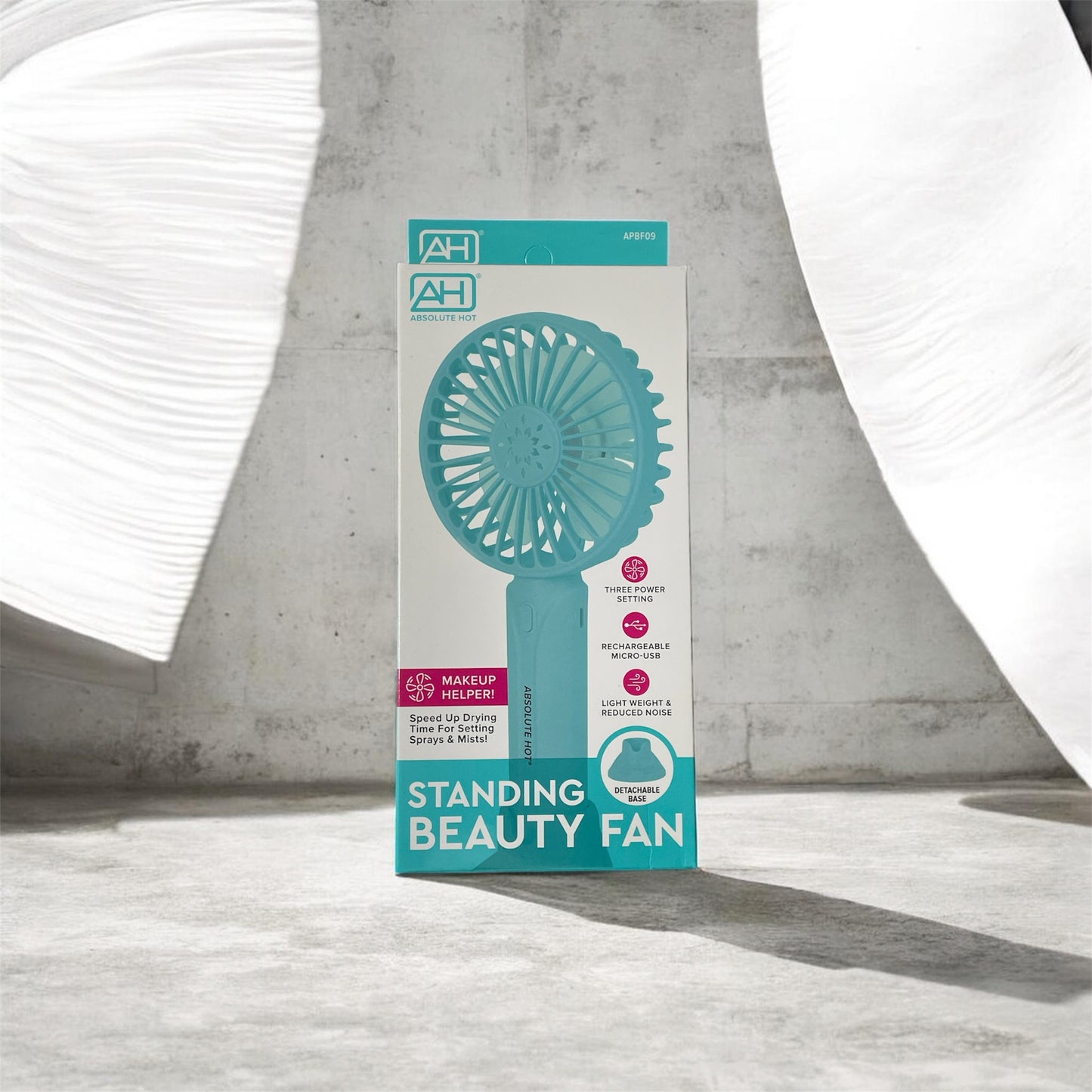 Standing Beauty Fan Blue